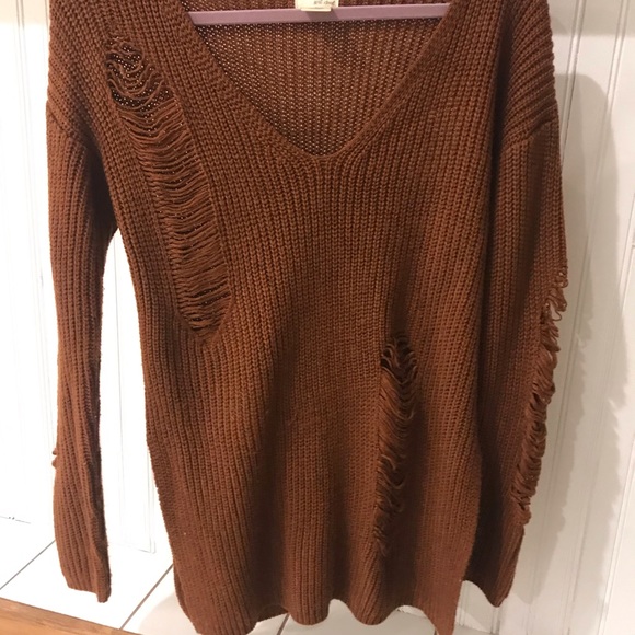 Sweater - Picture 4 of 5